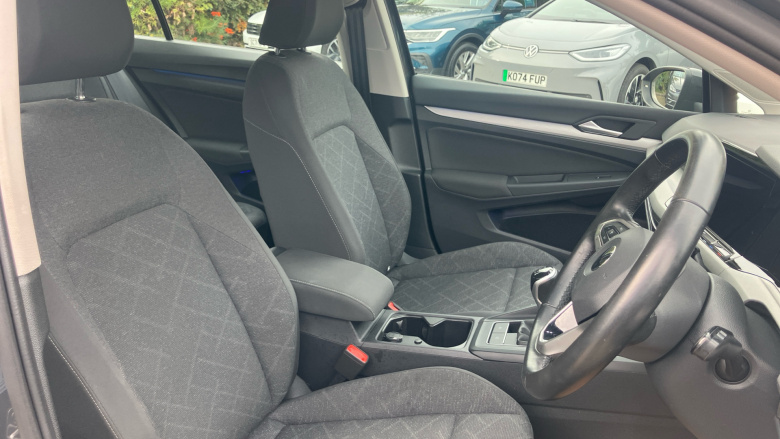 Volkswagen Golf 1.5 TSI 150 Life 5dr Petrol Hatchback